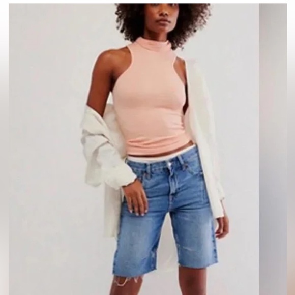 Free People Always Ready Seamless Turtleneck Tank in Morning Sun retail $40 NWOT - Picture 4 of 6